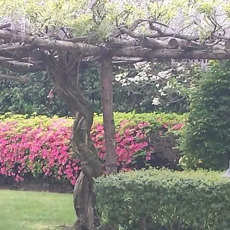 Cascina Belvedere Hotel