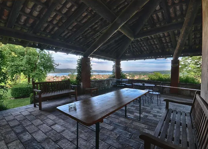 Hotel Cascina Belvedere Arona