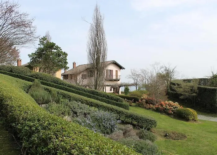 Cascina Belvedere Hotel